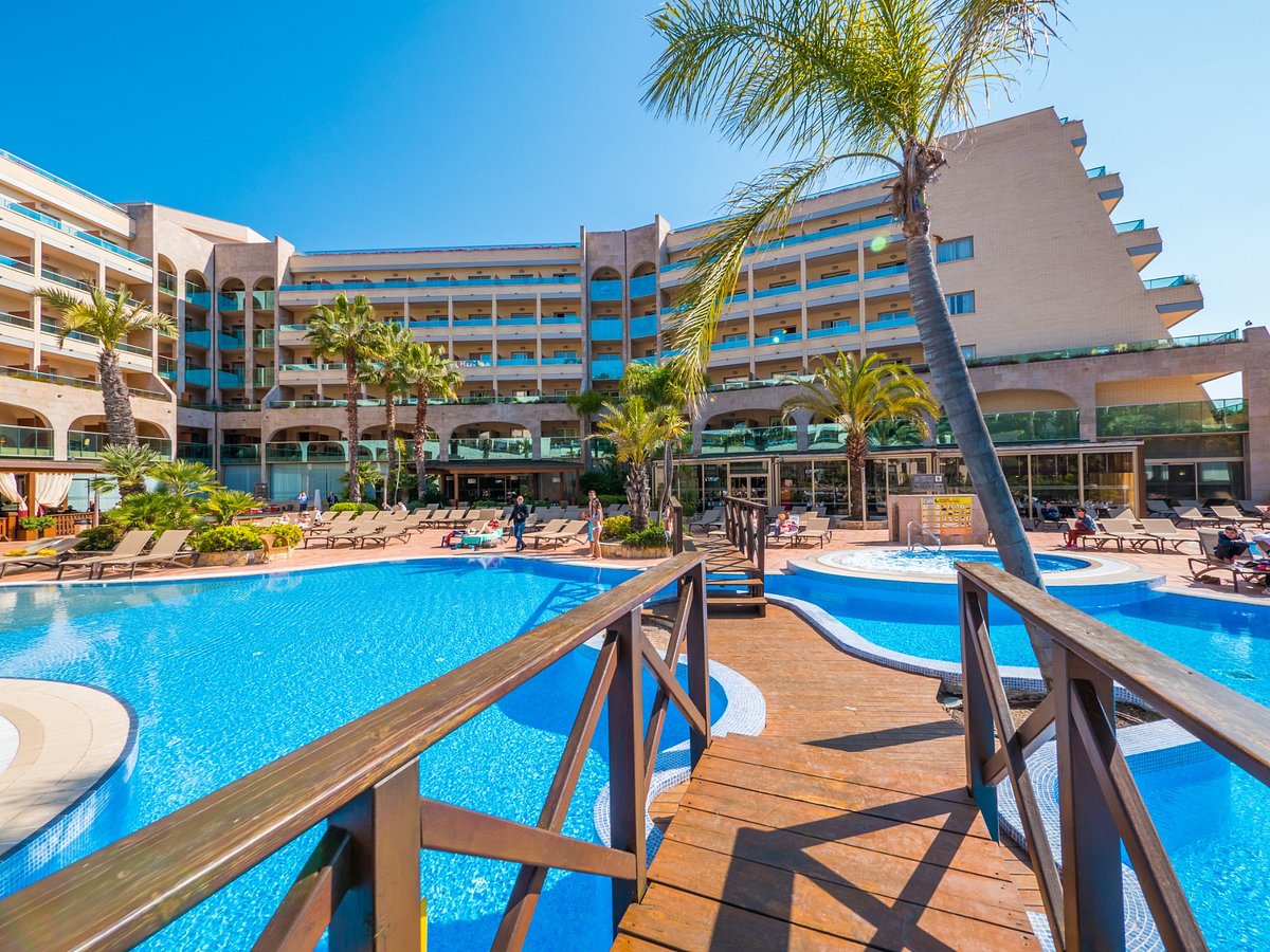 rodzinny hotel z basenem i zabawnymi atrakcjami dla dzieci