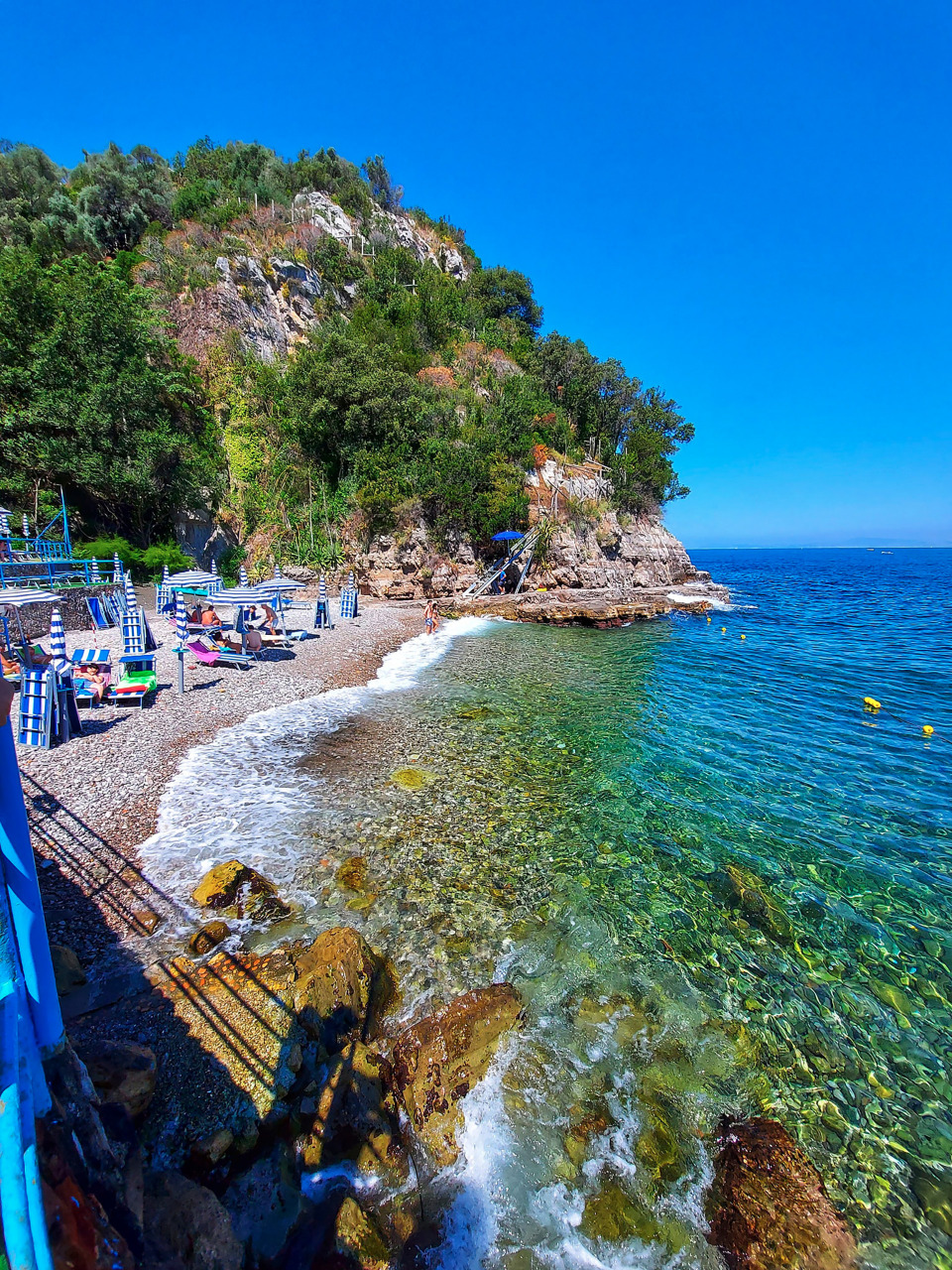 luksusowe greckie hotele przy złocistych plażach egejskich