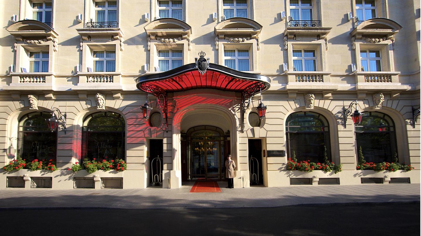 luksusowy paryski hotel royal monceau oferuje spa w stylu art-deco luksusowy paryski hotel z artystyczną duszą